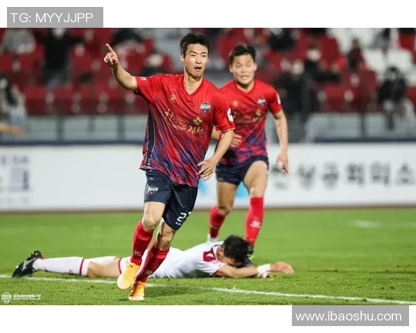 南京足球队的防反战术解析及其在比赛中的应用策略探讨