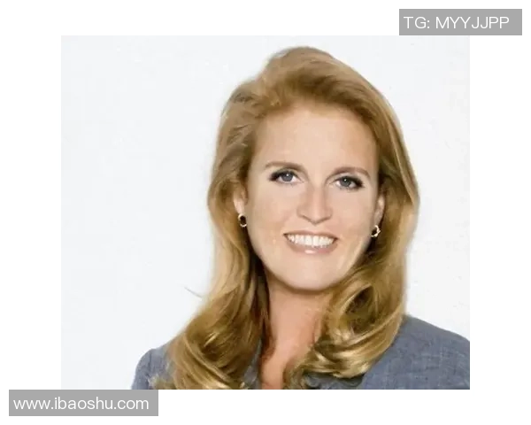 足球明星亲吻英国女王引发全球热议展现体育与王室的独特魅力